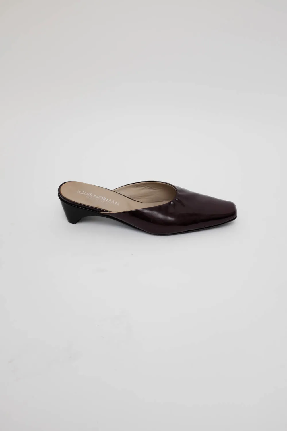 0032_PATENT LEATHER MULES 37