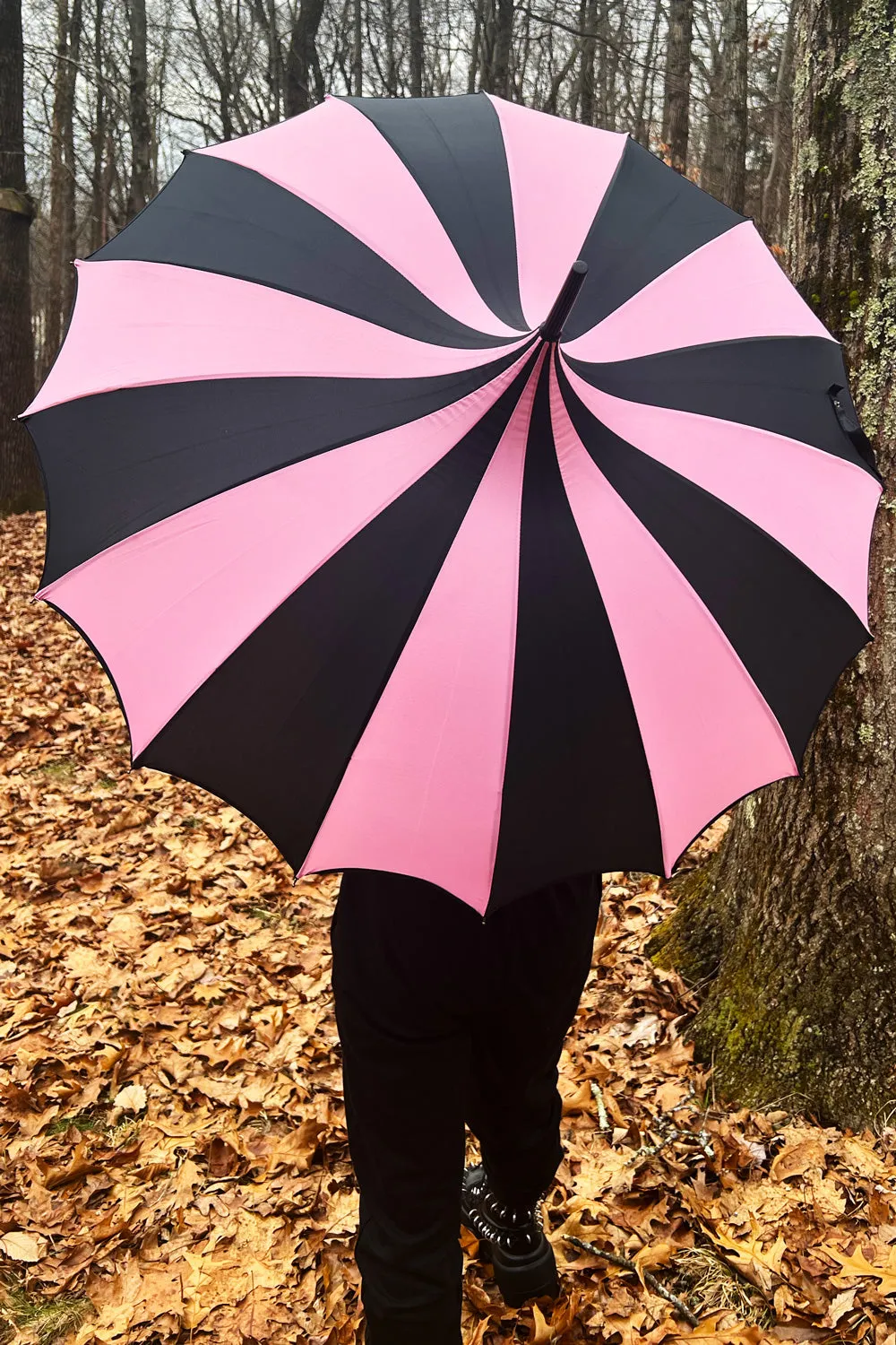 Batwing Pagoda Umbrella [BLACK/PASTEL PINK STRIPED]