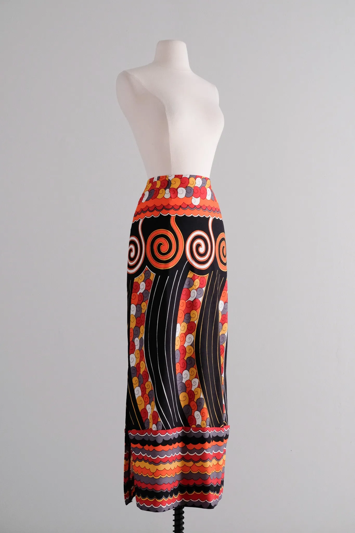 Bold Pucci Inspired 1970's Swirling Geometric Column Skirt / Sz S