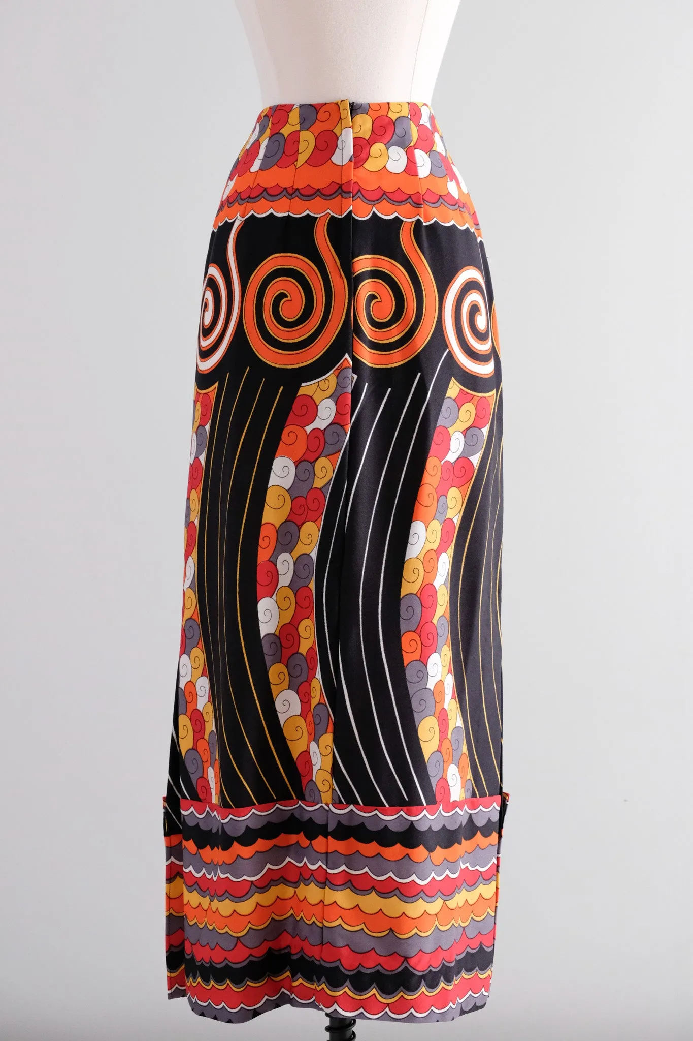 Bold Pucci Inspired 1970's Swirling Geometric Column Skirt / Sz S