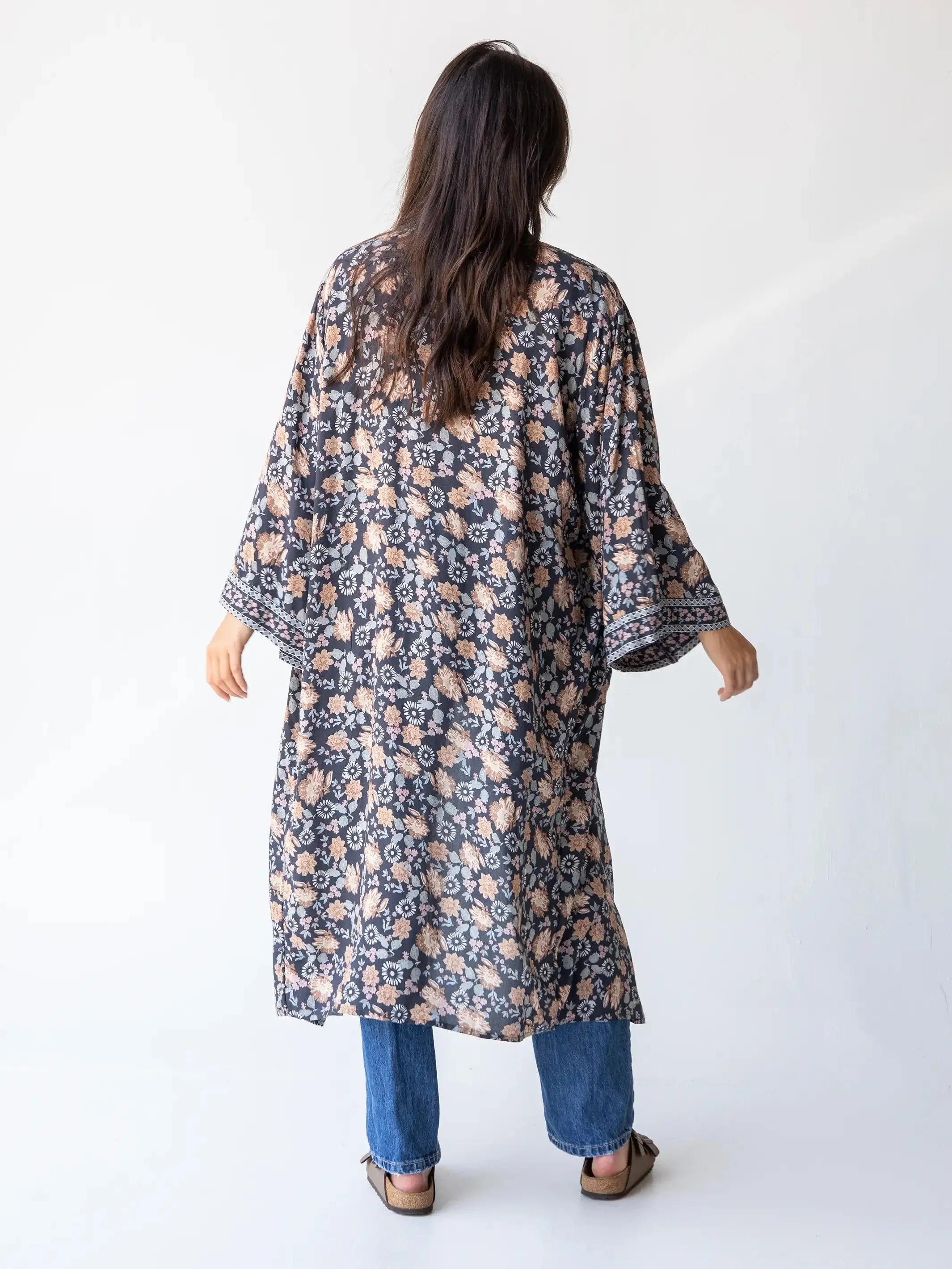 Camila Kimono - Charcoal Light Blue Floral