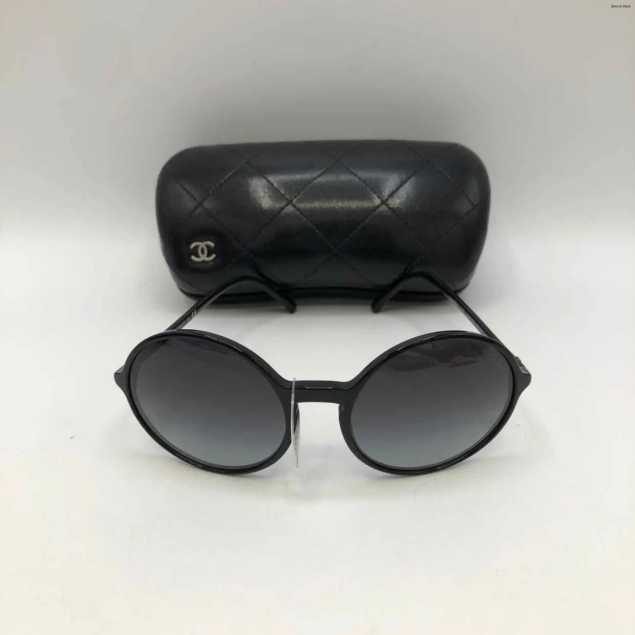 CHANEL Black Gray Pre Loved Round Sunglasses w/case