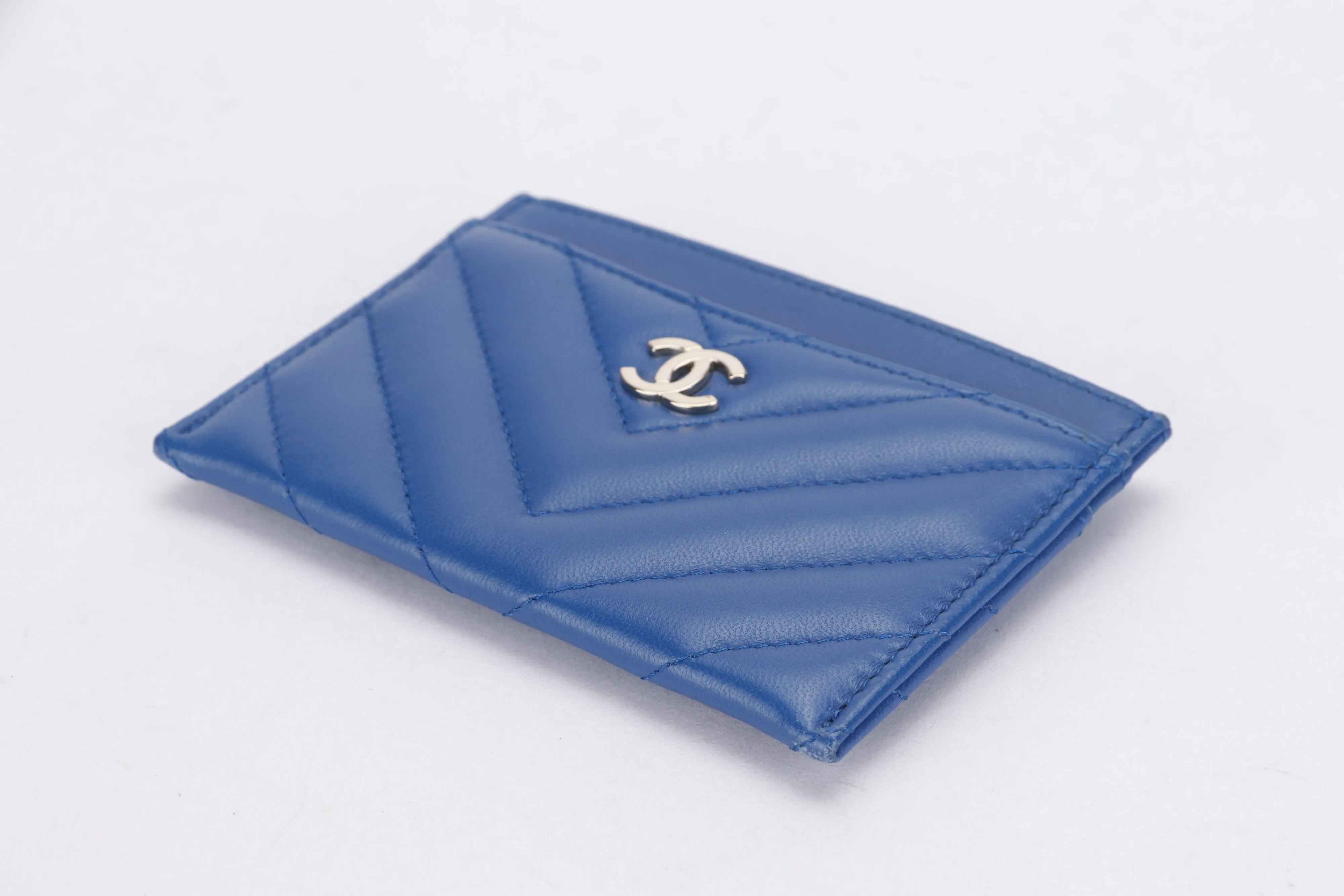 CHANEL BLUE CHEVRON LAMBSKIN CARD HOLDER (2716xxxx), GHW, WITH CARD, DUST COVER & BOX