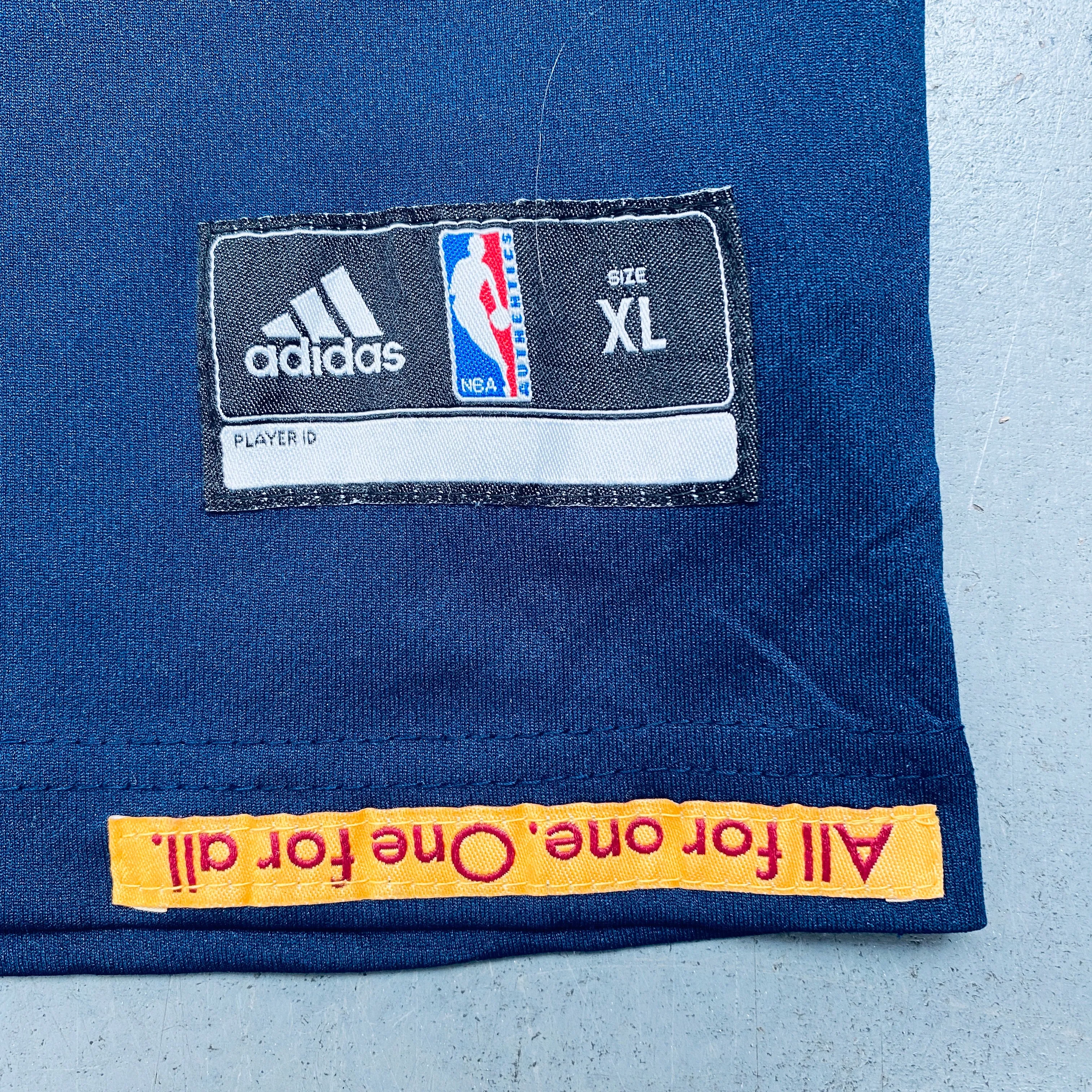 Cleveland Cavaliers: LeBron James 2014/15 Blue Adidas Jersey (M)