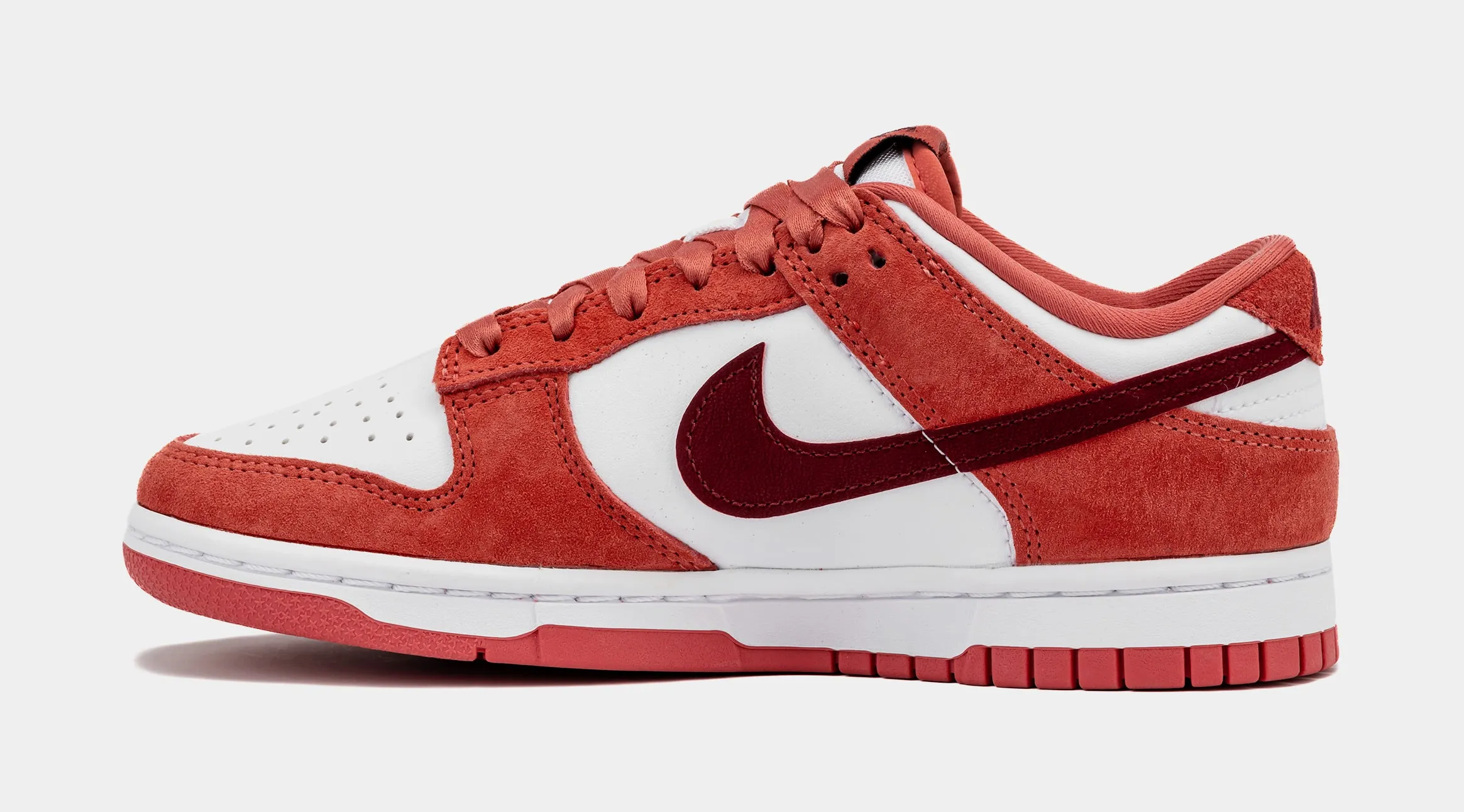 Dunk Low Valentines Day Womens Lifestyle Shoes (White/Team Red/Adobe/Dragon Red)