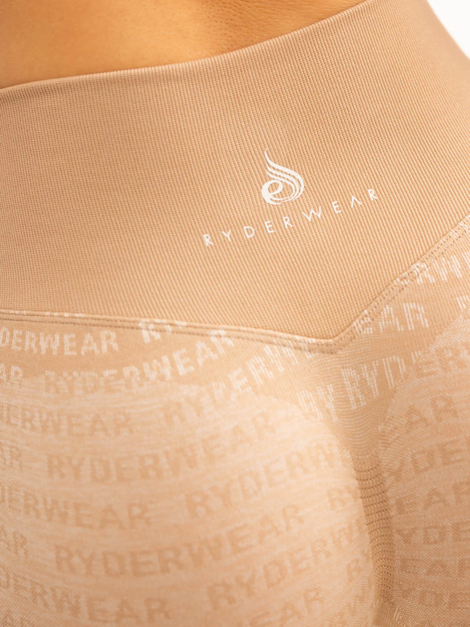 Logo Lux Seamless Shorts - Tan