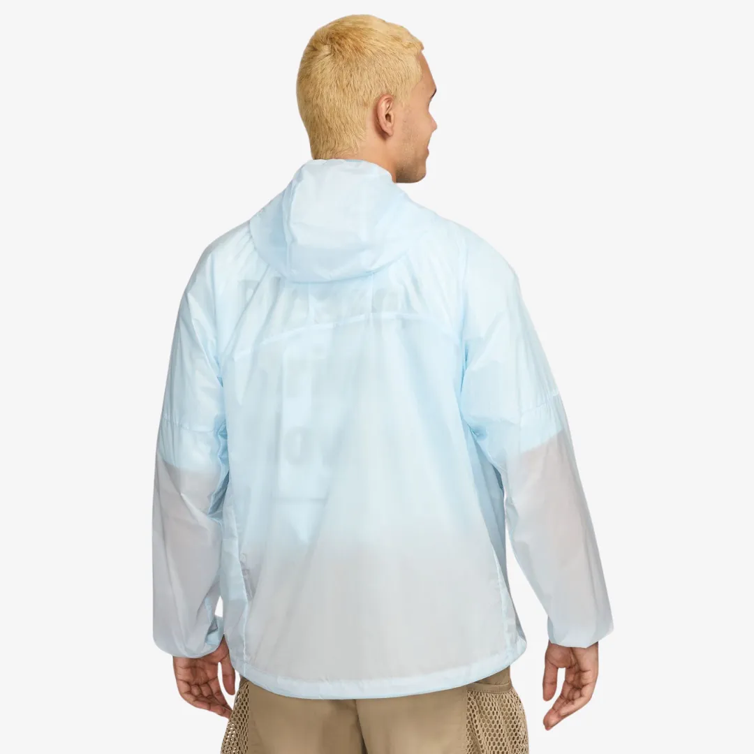 mens nike acg cinder cone windproof jacket (glacier blue/summit white)