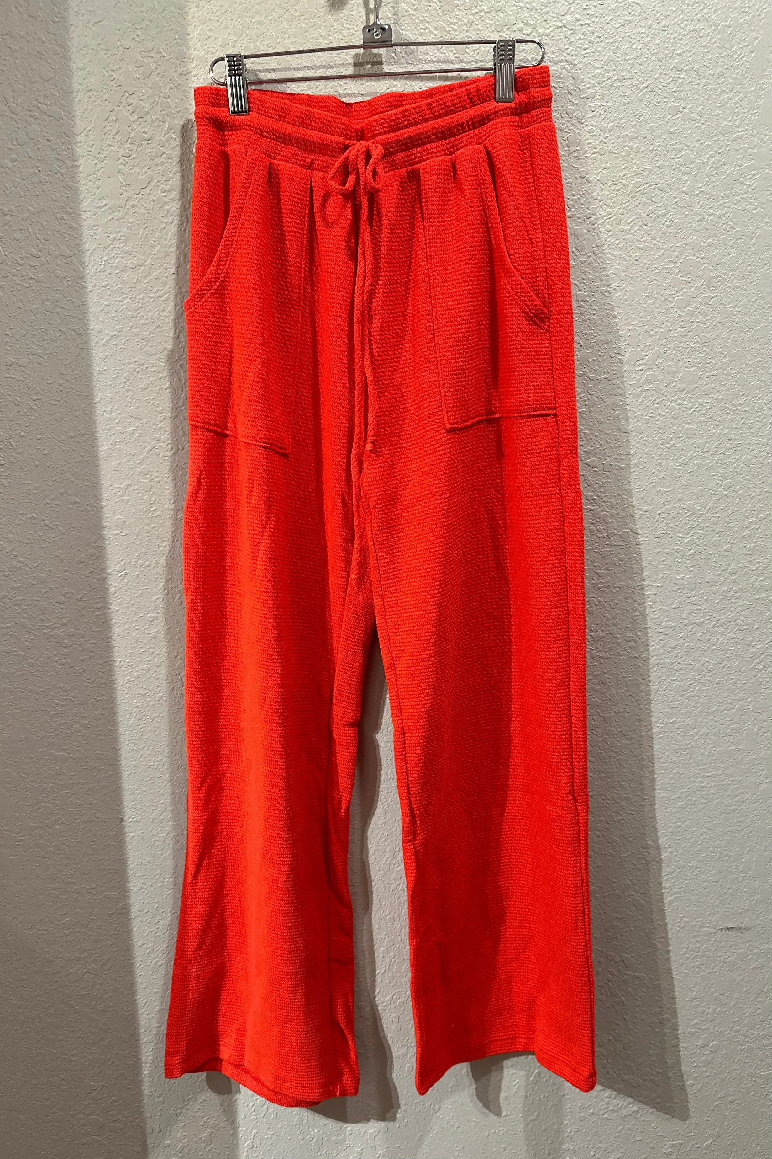 'On A Cloud' Pants - Red